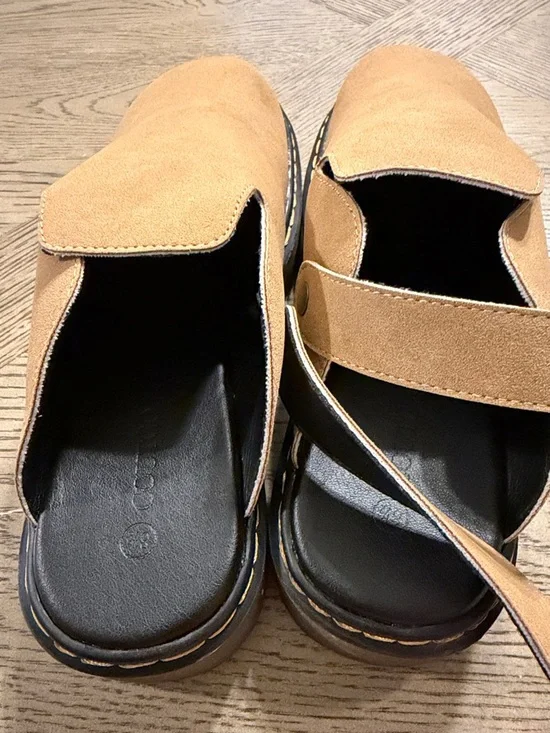 Contugo clogs with BROKEN BUCKLE 8.5 - Picture 5 of 5